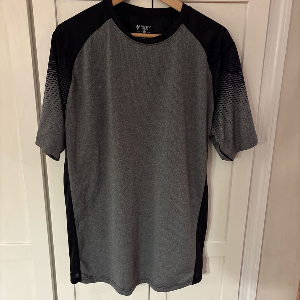 3/$10 Liberty Charcoal and Black Short Sleeve Tee